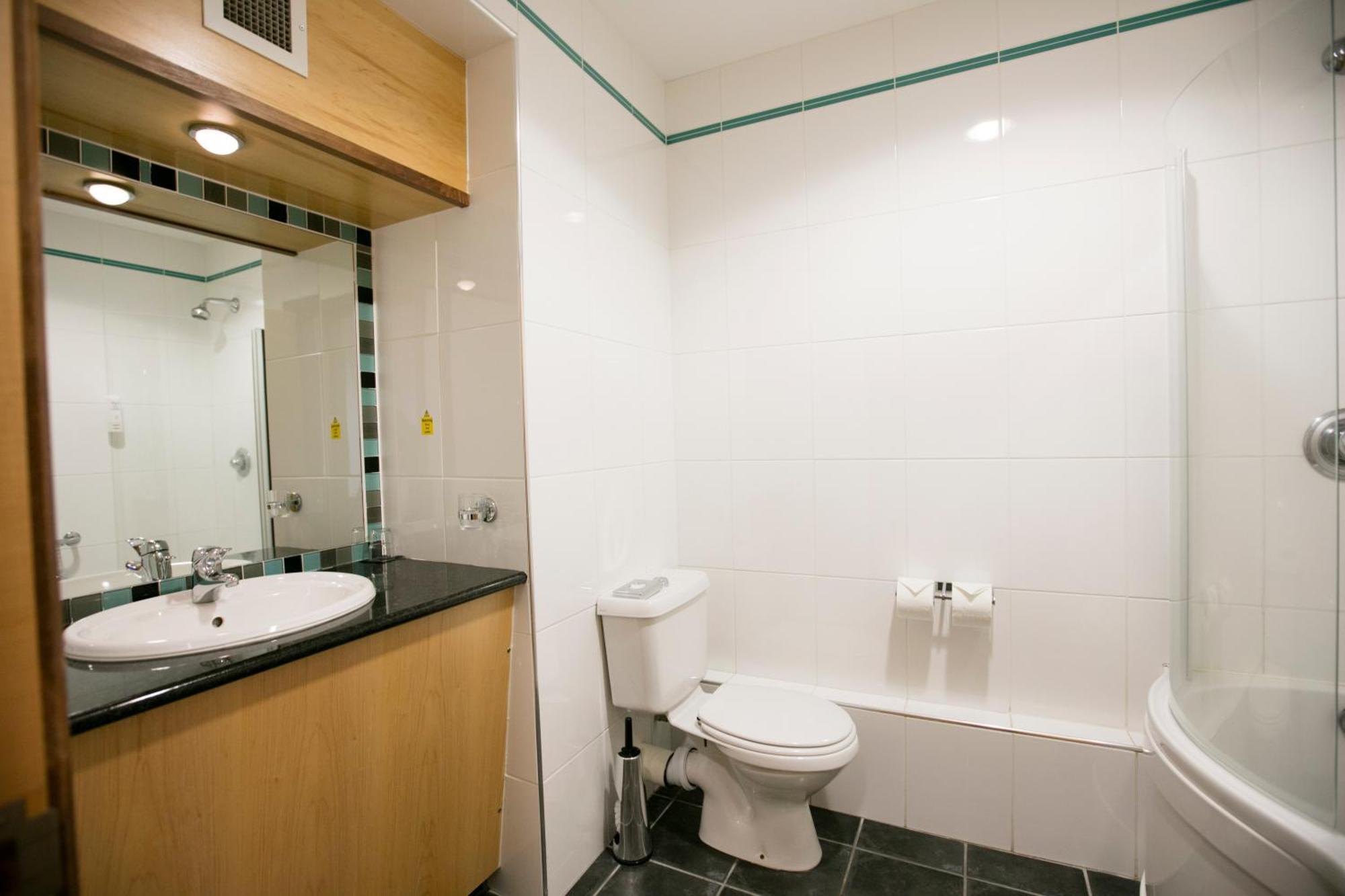 La Mon Hotel & Country Club Castlereagh ภายนอก รูปภาพ